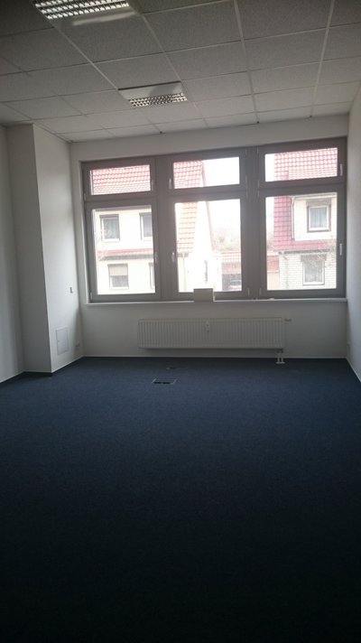 Schöne helle Büros in großem Bürogebäude 340 EG und 3.OG "West" zu vermieten