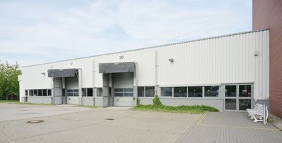 Moderne Produktions- und Lagerhalle mit Rampenanlage im Gewerbestandort "Alte Ziegelei" Sömmerda