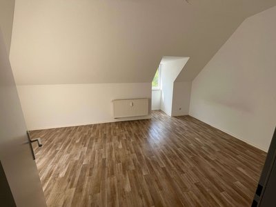 2-Raum-Maisonettewohnung - WBS erforderlich!  (ME13)