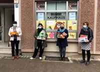 Bei der Spendenübergabe: LEG-Abteilungsleiterin Anke Kalb, Kathrin Simon, Cornelia Schiano (Bummi-Kaufhaus) und AWO-Landesgeschäftsführerin Sonja Tragboth