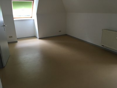 2-Raum-Maisonettewohnung - WBS erforderlich!  (ME13)