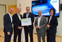 Gabriel Kittler, Managing Director X-FAB Erfurt; Damien Macq, CEO X-FAB Group; Mario Voigt, Thuringian Minister-President; Andreas Horn, Mayor of Erfurt, and Colette Boos-John, Thuringian Minister of Economic Affairs