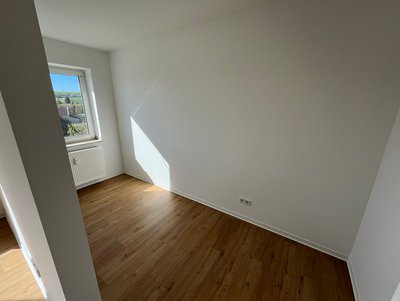 1-Raum-Wohnung im 3. OG mit Balkon - WBS erforderlich (ME 23)