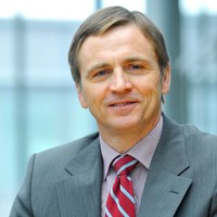 Arnulf Wulff Dr. Arnulf Wulff