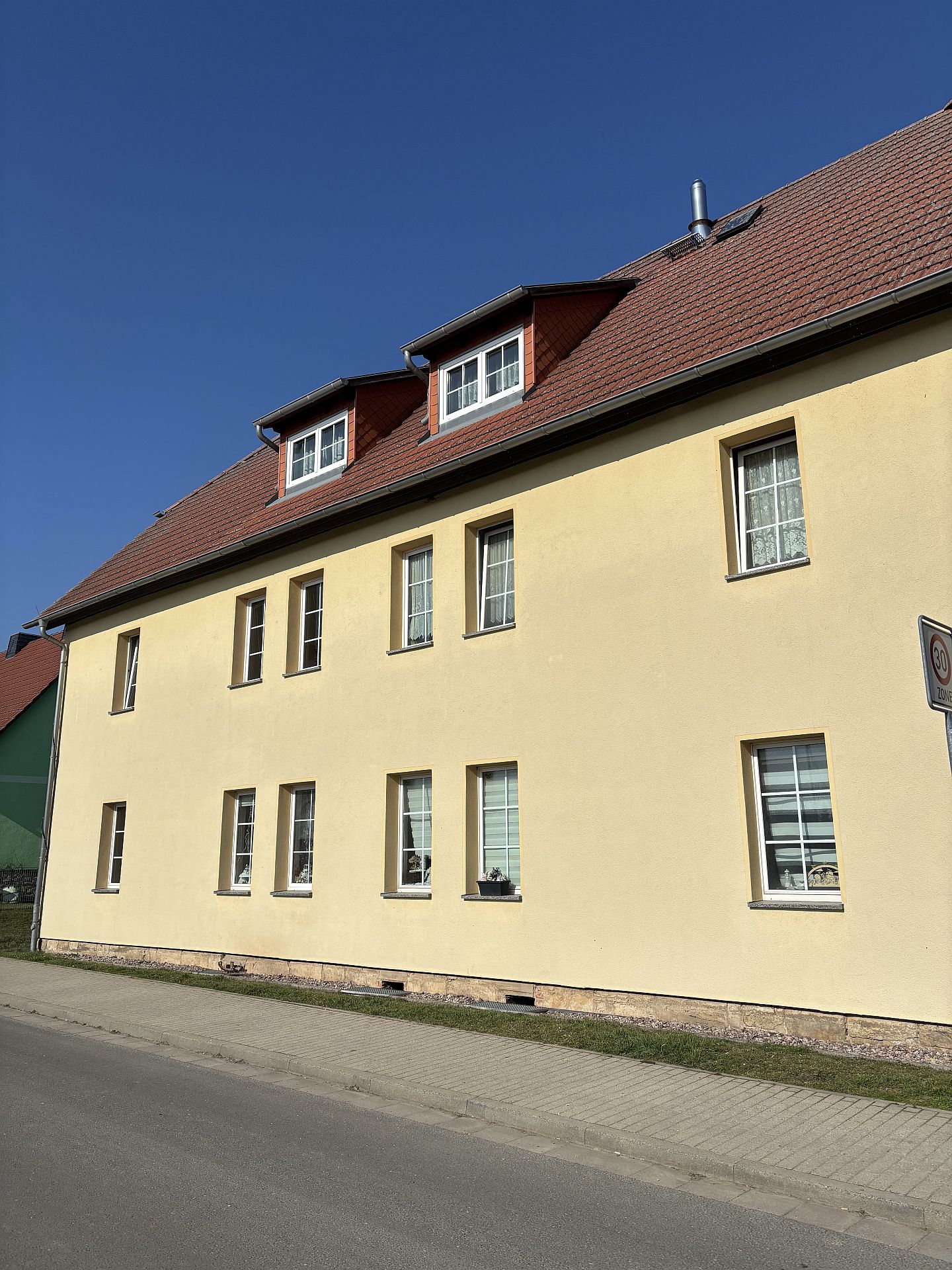 Gebäudeansicht von Straße, Dornburg, Friedrich-Ludwig-Jahn-Straße 6