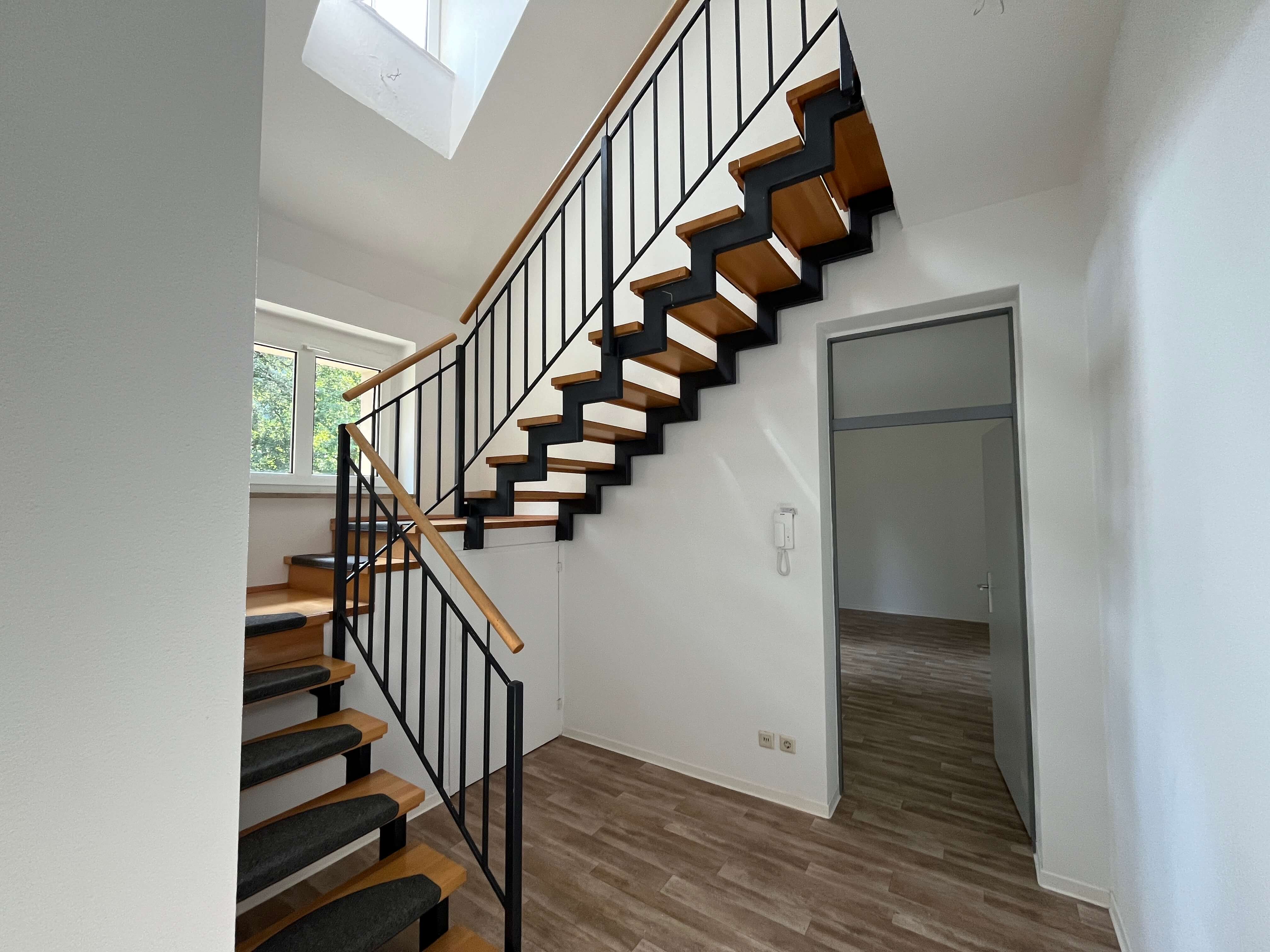 2-Raum-Maisonettewohnung - WBS erforderlich!  (ME13)