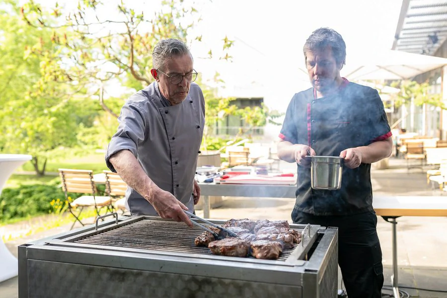 InnoCON Bildergalerie Foto zeigt BBQ-Event mit leckerem Grillgut