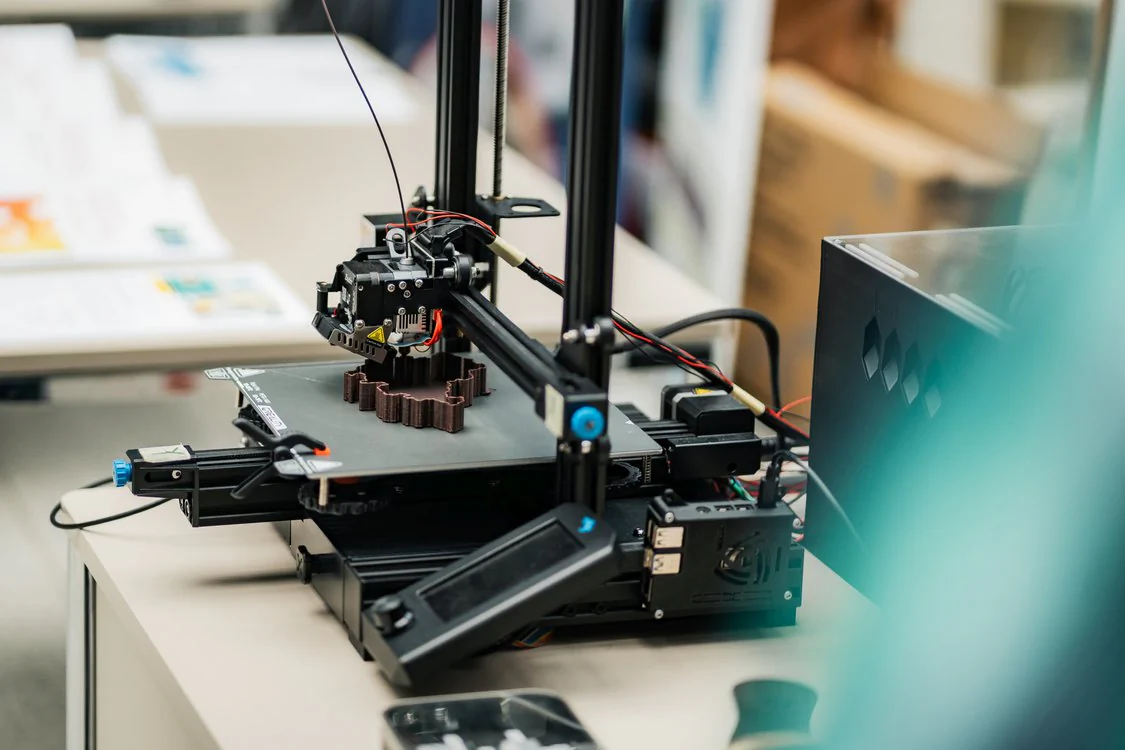 Demonstration eines 3D-Druckers beim Maschinenbautag 2026. Die additive Fertigung veranschaulicht moderne Produktionstechnologien und digitale Fertigungsprozesse im Maschinenbau.