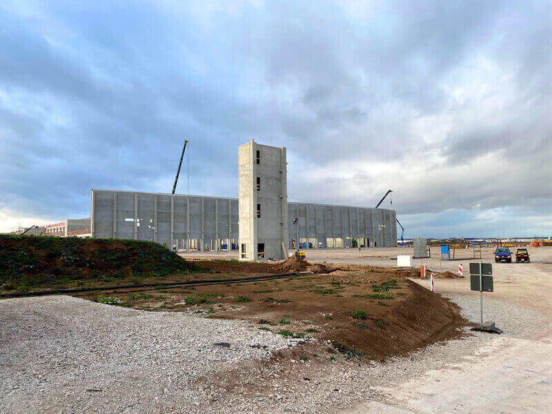 Der Bau der Batterie-Gigafactory des chinesischen Weltmarktführers CATL im Industriegebiet „Erfurter Kreuz“ in Arnstadt/Ichtershausen macht gute Fortschritte.