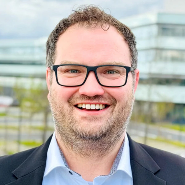 Dr. Johannes Trabert Dr. Johannes Trabert