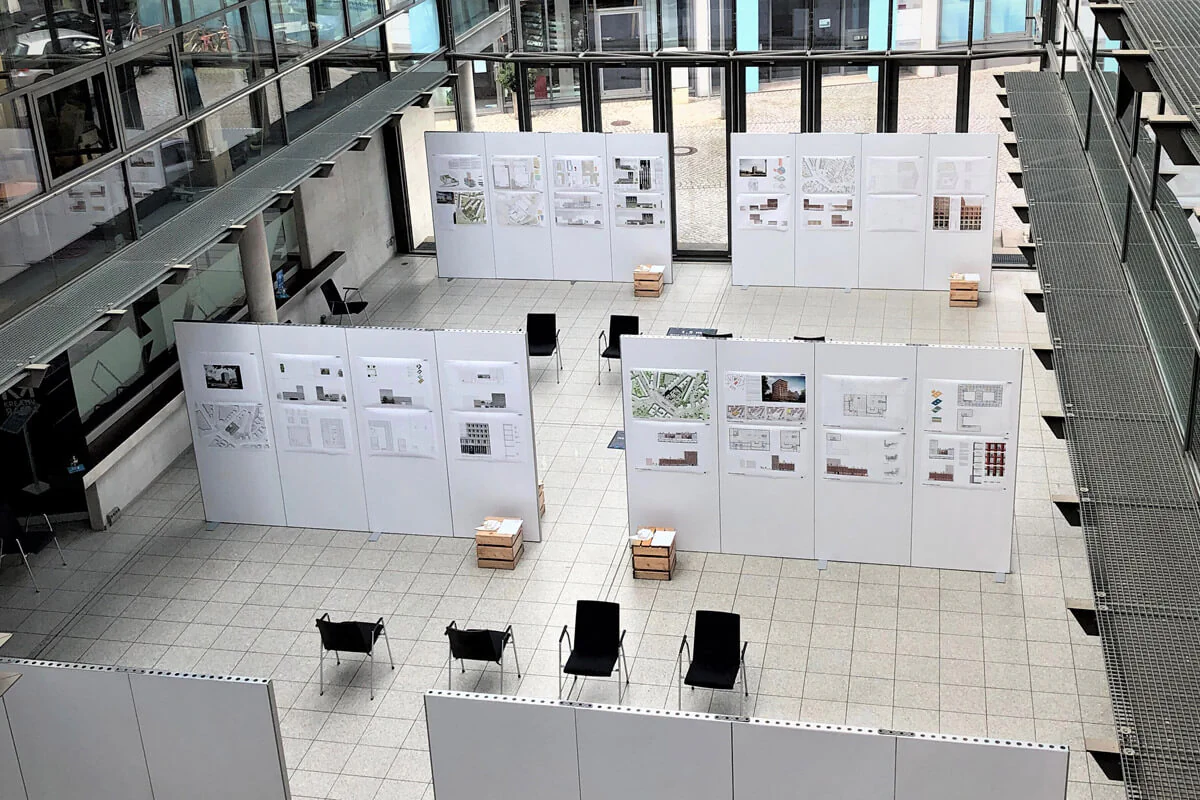Bildbeschreibung / description: Ausstellung von Projekten im COMCENTER Brühl